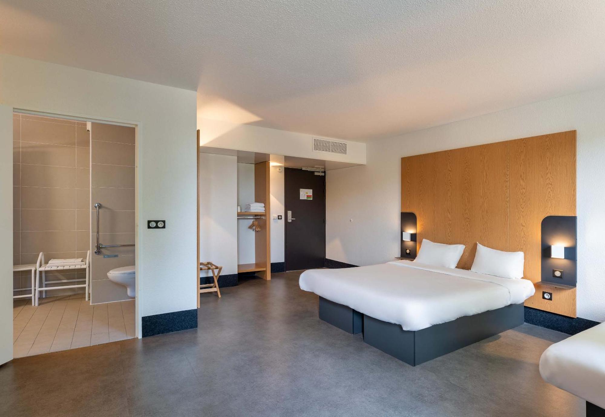 B&B Hotel Lyon Eurexpo Chassieu Εξωτερικό φωτογραφία