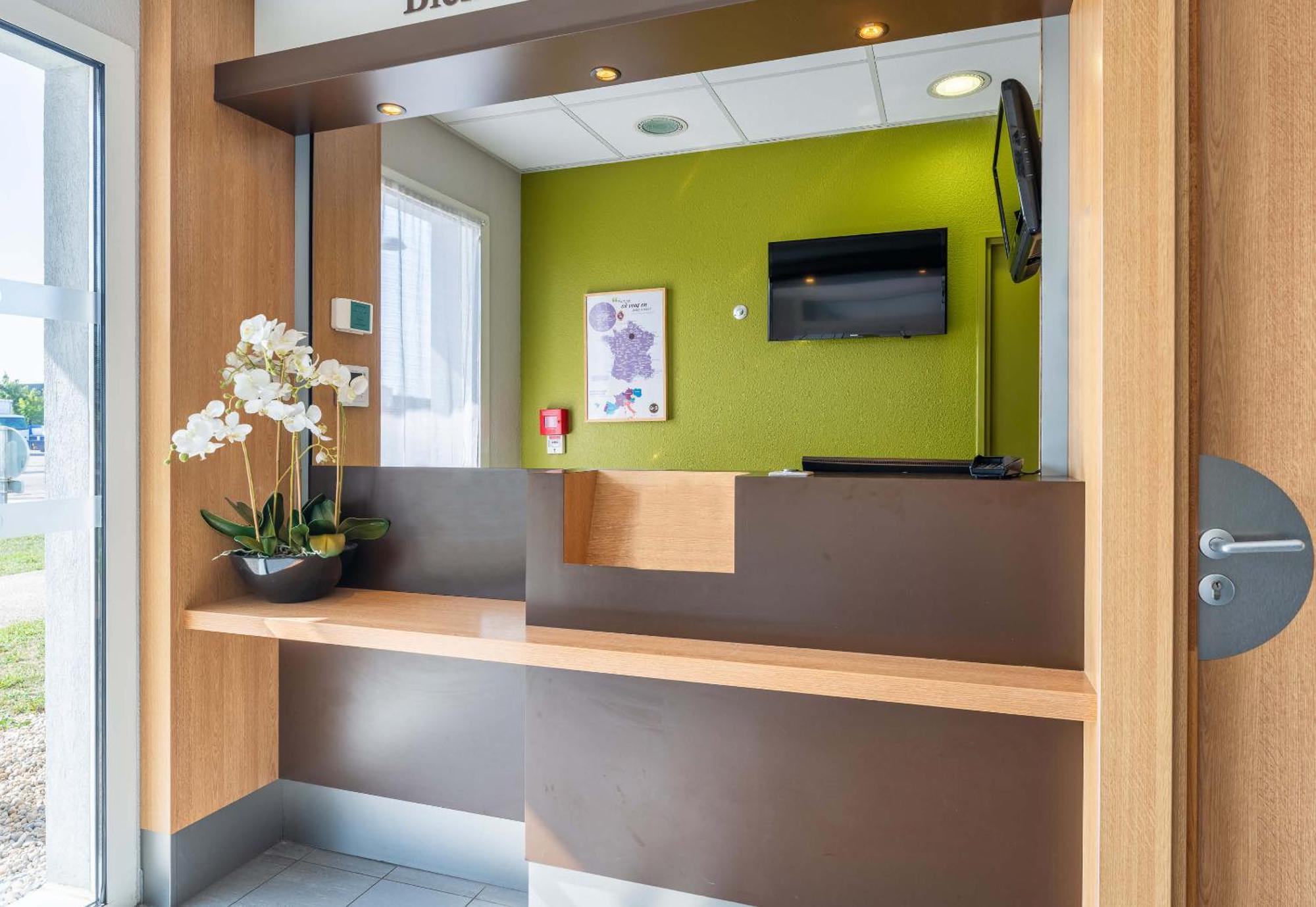B&B Hotel Lyon Eurexpo Chassieu Εξωτερικό φωτογραφία