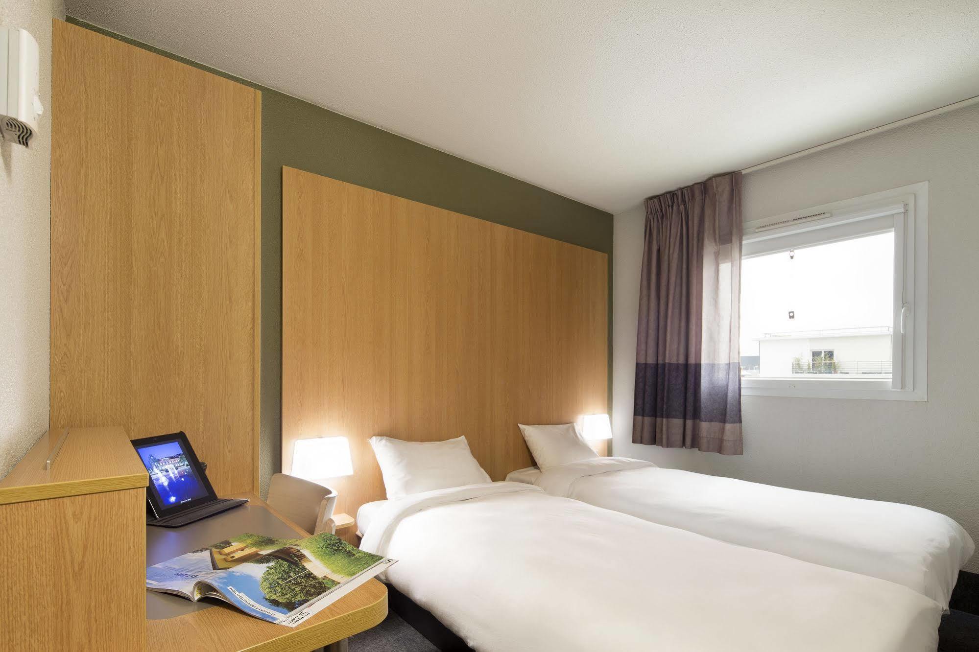 B&B Hotel Lyon Eurexpo Chassieu Εξωτερικό φωτογραφία
